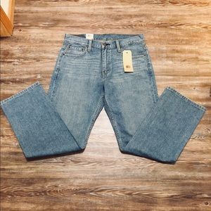 NWT Levi’s Loose Straight 569 Jeans